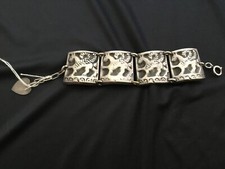 # JOLI BRACELET  signé