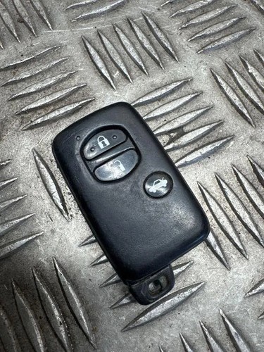 Toyota avensis estate - toyota,