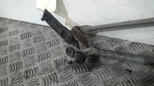 Moteur essuie glace avant