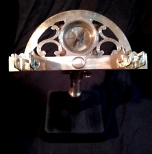 XVII Graphomètre a pinnules