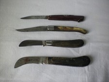 4 couteaux de poche anciens de collection, Laguiole, Facom, Lavigne, Okapi