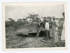 PHOTO, tractopelle travaux