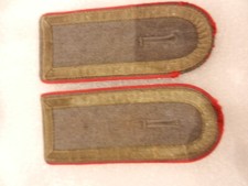 paire d'anciennes pattes d'épaule épaulettes allemandes