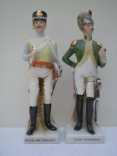  2 SOLdATS GRANDE ARMEE NAPOLEON PORCELAINE INFANTERIE CHASSEUR COLLECTION
