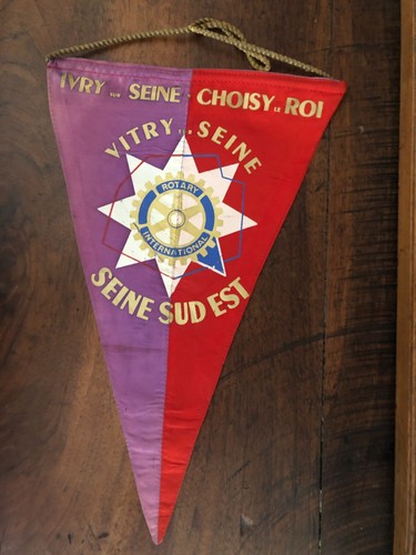 Ancien fanion rotary - du, club
