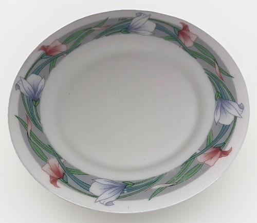 Lot90 petites assiettes - de,