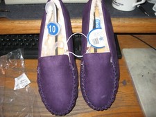 New Women's Floopi Micro Fiber Purple Moccasin Slippers MemoryFoam NonSkid sz. 9
