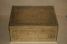 Grande boite ancienne en tôle