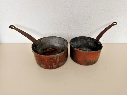 Tres anciennes casseroles en - 2,