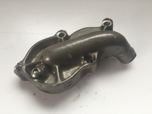 Une piece moteur entree - piece,