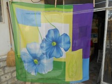 superbe foulard carré 88 x 88