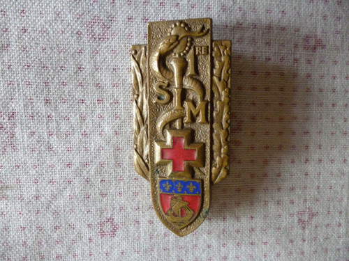 Ancien insigne militaire 1er - militaire,