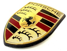 Porsche Couleur Crest Capot
