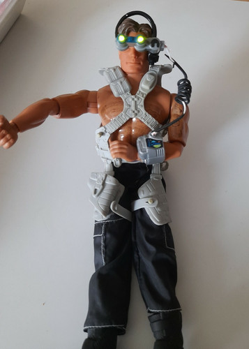 Rare figurine connectée max - connectée,