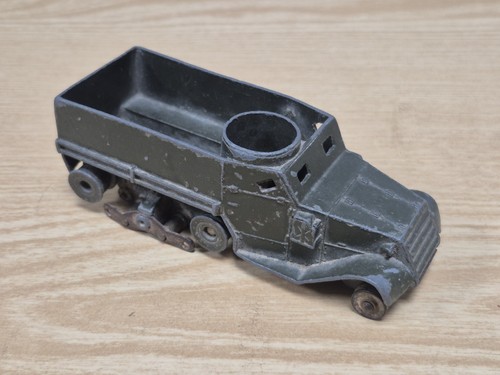 Half track militaire dinky - half,