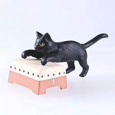 Figurine chat boîte voûte