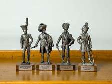 Lot 4 figurines petit soldat