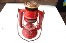 Lampe lanterne tempête à pétrole / rouge