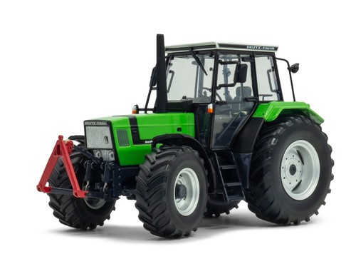 Universal hobbies tracteur - universal,