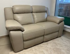 Canapé 2 places en cuir beige