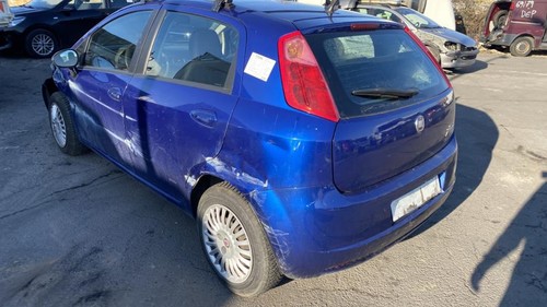 Trappe essence fiat grande - trappe, d'essence