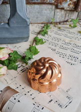 ANCIEN PETIT MOULE GATEAU