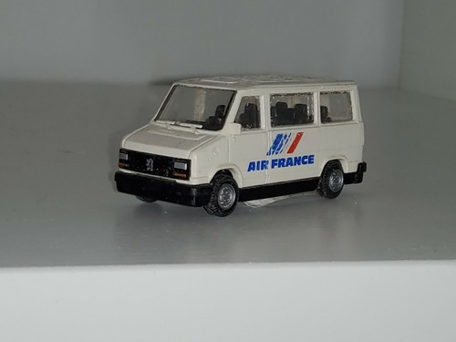 Peugeot air france - france, praliné