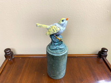 Sculpture Oiseau coloré en