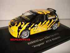 UNIVERSAL HOBBIES 1806 - RENAULT SPORT CLIO TROPHY N°77 " ARROGANCE " au 1/43 °