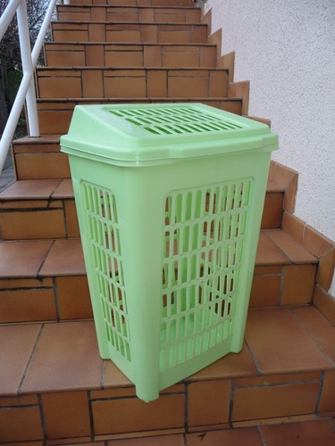 Panier corbeille vert à - ,
