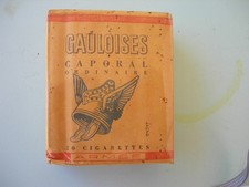 1 ancien paquet de cigarettes