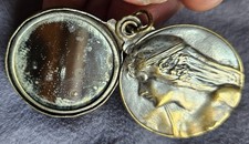 Pendentif miroir miniature art nouveau Laiton argenté vers 1900 Femme orientale