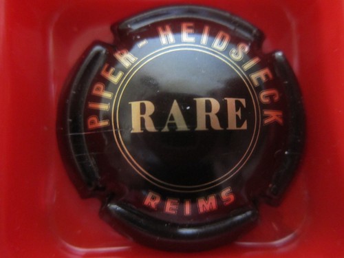 Piper heidsieck capsule - piper,