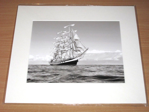 Lumas photo image sail - lumas, away