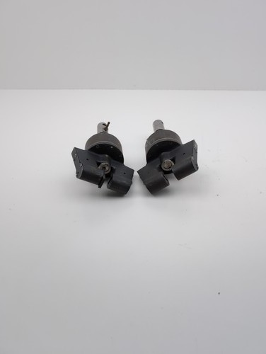 Instron pneumatic side action - side,