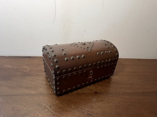 Ancien coffre bois cuir - ancien, et