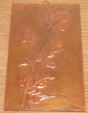 signé ART FLORAL sur PLAQUE