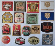 Lot de  17 étiquettes de
