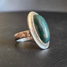 Bague cabochon ovale jaspe sanguine monture en métal argenté bijou vintage