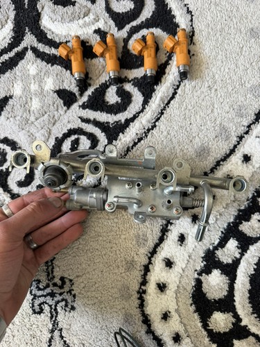 Rail injection injecteur xj6 - injection,