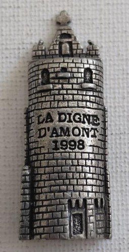 Objet commémoratif étain