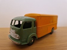 Dinky Toys Camion Simca cargo