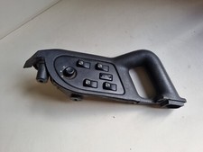 Renault Safrane / Poignée intérieur de porte avant Gauche / 7700809338