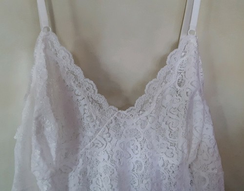 Nightgown white stretch floral