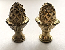 PIVE décor pediment bronze or