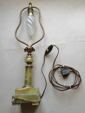 UNE LAMPE DE BUREAU ART DECO