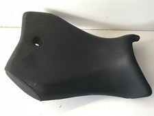 UNE SELLE PILOTE AVANT MOTO