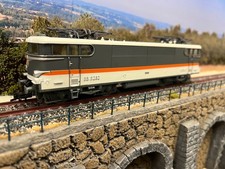 Locomotive BB 9282 roco livrée corail ho