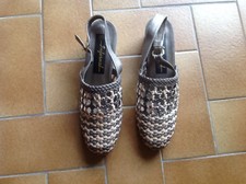 Chaussures  tressées Bronze et beige pointure 37  