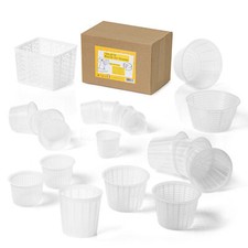 Lot de 19 moules à fromage